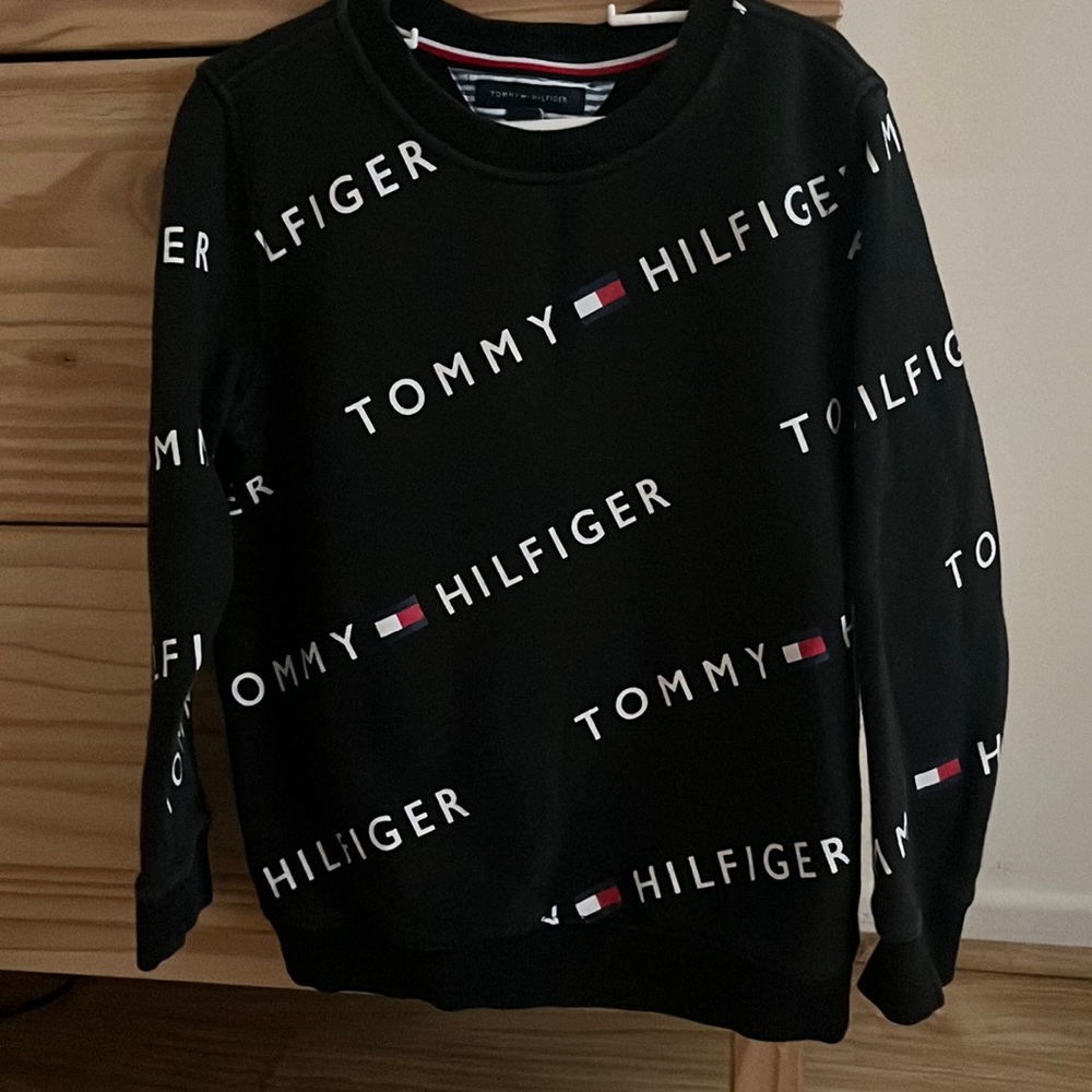 Tommy Hilfiger (6-7) boy’s sweater